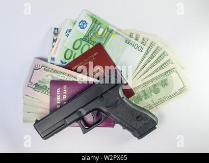 Dollar und Euro und Pass-gangster Terrorismus Stockfoto