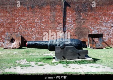 Große Waffe auf Hurst Castle Keyhaven, Hampshire Stockfoto