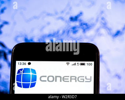 In diesem Foto Illustration der Conergy AG Logo wird auf dem Smartphone angezeigt Stockfoto