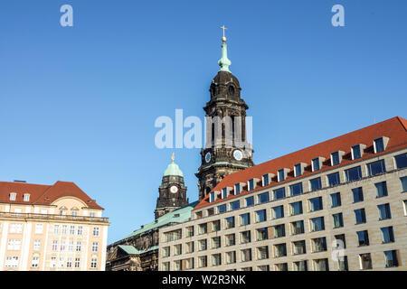 Türme Kreuzkirche und Dresdner Rathaus Dresden Altmarkt Gebäude, Deutschland Europa Stockfoto