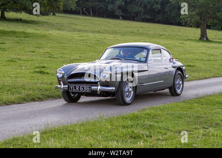 Jensen 541 R 2-Türer (1960); Vintage classic restaurierten historischen Fahrzeuge Fahrzeuge an der Leighton Hall Car Show in Carnforth, Lancaster, Großbritannien anreisen Stockfoto