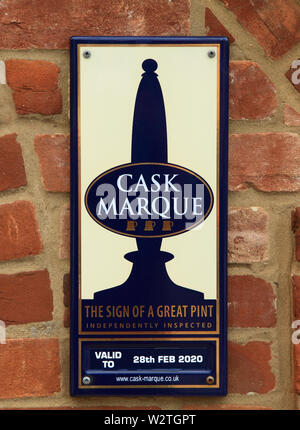 Cask Marque Zeichen, 3 Sterne, Kneipe, Bier, cask Ale, Zustand, Bewertung, Ales, Ancient Mariner Pub, Old Hunstanton, Norfolk, England, Großbritannien Stockfoto