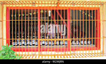 Die Sari Sari Store oder in der Nachbarschaft sonstige Store in den ländlichen und städtischen Gebieten in den Philippinen gefunden. Es ist sehr ein Teil der philippinischen Leben. Stockfoto