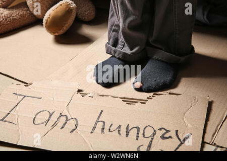 Obdachlose Mädchen Betteln Stockfoto