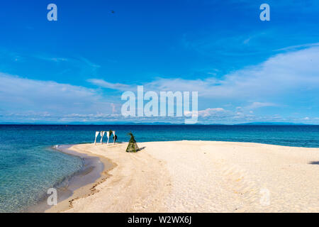 Vor der Hochzeit stand Dekoration am Strand von Thailand Insel, in Open sky Tag. Stockfoto