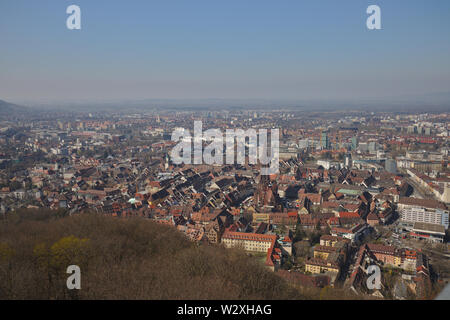 Freiburg Deutschland. Stadtbild mit dem berühmten Münster vom Schlossberg Turm Stockfoto