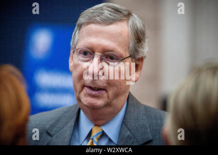 Minderheit Führer der Senat, Senator Mitch McConnel (Kentucky) auf der GOP National Convention in Tampa Bay Forum. Stockfoto