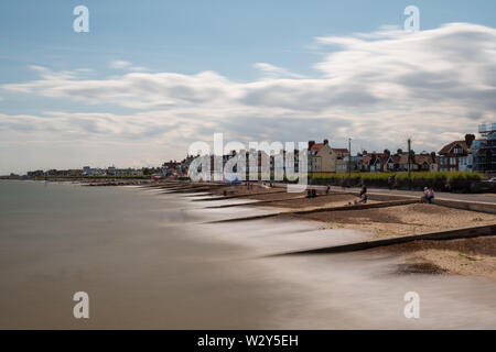 Feixstowe Strand - Blick von der Pier Stockfoto