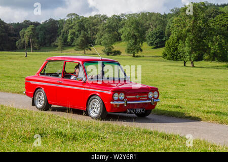 1971 70s roter Sunbeam IMP Sport; Oldtimer, geschätzter Veteran, restaurierter alter Timer, Sammlermotoren, Vintage Heritage, alt erhalten, Sammlerstück, restaurierte Veteranen, historisch, Historische Automobile, Nostalgie, Klassiker, Sammler, längst vergangene Automobile bei der Leighton Hall Classic Car Rally, Carnforth, Großbritannien Stockfoto