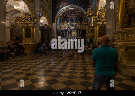 Im Inneren der Kapelle, wo die Ikone der Schwarzen Madonna von Tschenstochau, Polen 2018. Stockfoto