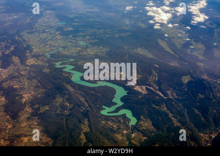 See Chalain Luftbild Panorama Landschaft vom Flugzeug Stockfoto