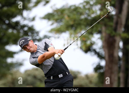 Südafrikas Christiaan Bezuidenhout am 1. Loch während des Tages eine der Aberdeen Standard Investitionen Scottish Open im Renaissance Club, North Berwick. Stockfoto