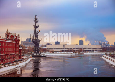 Moskau Fluss Tag winter glühende Panorama Stockfoto