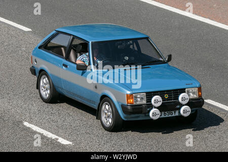 Talbot Sunbeam Lotus 1981, Moonstone Blue.Oldtimer restaurierte Fahrzeuge Autos auf der Autobahn M6 zur Leighton Hall Car Show, UK Stockfoto