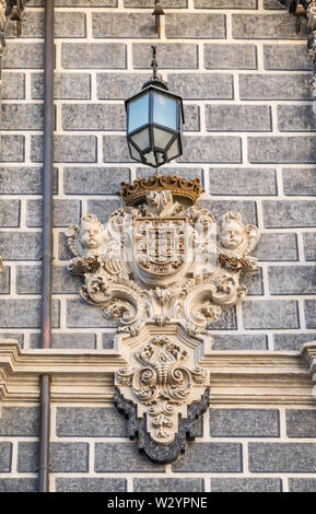 Barocke Schnitzereien im Palacio de la Madraza, im Cathedral Quarter in Granada, Andalusien, Spanien Stockfoto