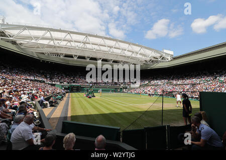 Wimbledon, UK. 11. Juli, 2019. Wimbledon Tennis Championships. Center Court, die Wimbledon Championships 2019, 2019 Quelle: Allstar Bildarchiv/Alamy leben Nachrichten Stockfoto