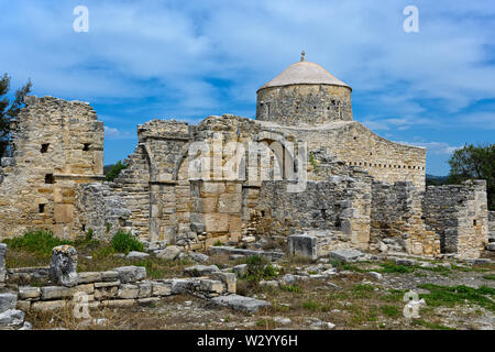 Das verlassene Kloster Timios Sravros (Heiliges Kreuz) in Anogyra, Zypern Stockfoto
