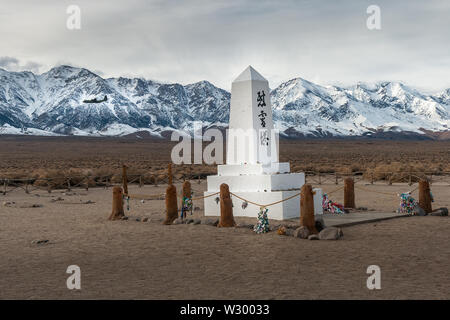 Friedhof von manzanar National Historic Site in der östlichen Sierra. Eine Beisetzung Lager während des Zweiten Weltkriegs 10.000 japanische Amerikaner waren hier inhaftiert Stockfoto