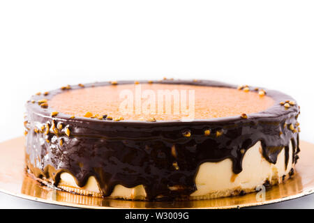 San Marcos oder Massini Kuchen auf weißem Hintergrund. Copyspace Stockfoto