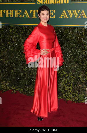 London, Großbritannien. Helen McCrory an der London Evening Standard Theater Awards im Theatre Royal Drury Lane, Catherine Street, London am Sonntag, den 3. Dezember 2017. Ref: LMK73-J 1239-041217 Keith Mayhew / Sehenswürdigkeit Media WWW.LMKMEDIA.COM Stockfoto