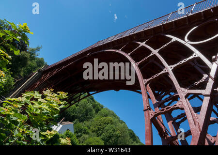 Die Eiserne Brücke nach der Renovierung Stockfoto