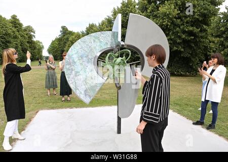 Serpentine Gallery. kudsk Steensen ausgezeichnet Eröffnungs Serpentine Augmented Architektur Provision in Zusammenarbeit mit Google Kunst & Kultur und Sir David Adjaye OBE, 11. Juli 2019 Stockfoto