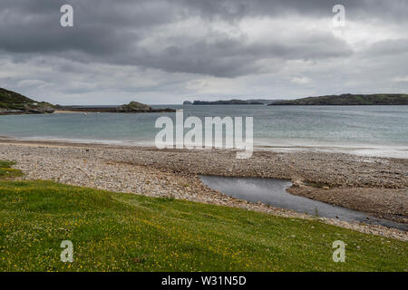 Zunge ist ein Dorf an der Küste im Nordwesten Highland, Schottland, es liegt am Ostufer über der Basis der Kyle von Zunge und Nördlich der Berge Stockfoto