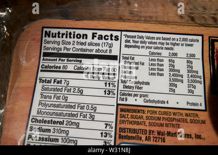 Ernährung Fakten, die Etikettierung von Lebensmitteln auf amerikanischen Speck USA Vereinigte Staaten von Amerika