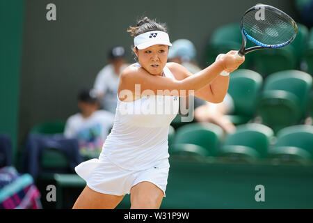 Wimbledon, London, UK. 11. Juli 2019. Natsumi Kawaguchi aus Japan während das Mädchen singles Viertel-Finale von Wimbledon Lawn Tennis Championships gegen Emma Navarro der Vereinigten Staaten bei den All England Lawn Tennis und Croquet Club in London, England am 11. Juli 2019. Quelle: LBA/Alamy leben Nachrichten Stockfoto