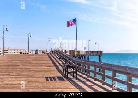 Venedig, Vereinigte Staaten - 21. MAI 2015: Ventura historischen hölzernen Pier in Los Angeles USA Stockfoto