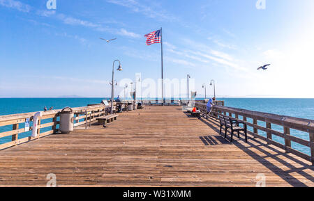 Venedig, Vereinigte Staaten - 21. MAI 2015: Ventura historischen hölzernen Pier in Los Angeles USA Stockfoto