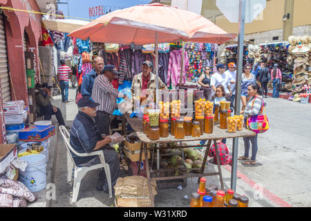 ENSENADA, Mexiko - Mai, 31, 2015: Street View von Ensenada in Mexiko Stadt, 80 km südlich von San Diego in Baja California. Stockfoto