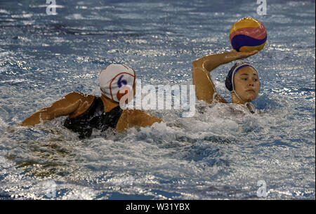 Juli 11, 2019 - Napoli, Kampanien, Italien - Wasserball Universiade zwischen den USA und Japan 11/05/2019 Napoli,. die Sitzung für die Universiade zwischen den Vereinigten Staaten und Japan fand an das städtische Schwimmbad von Napoli in der Provinz Neapel (Credit Bild: © Fabio Sasso/ZUMA Draht) Stockfoto