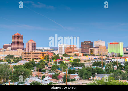 Albuquerque, New Mexico, USA downtown Stadtbild in der Dämmerung. Stockfoto