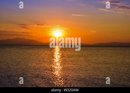 Sonnenuntergang am Meer Stockfoto