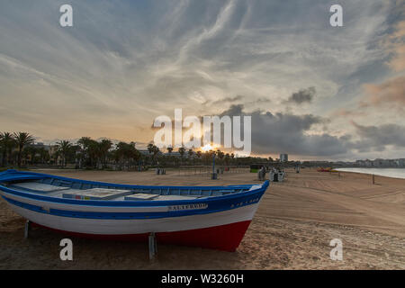 Leavante Strand, Salou bei Sonnenaufgang Stockfoto