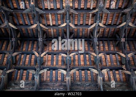 Engel Dach von St Wendreda's Church, März. Stockfoto