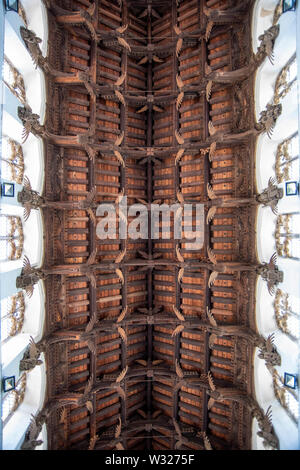 Engel Dach von St Wendreda's Church, März. Stockfoto