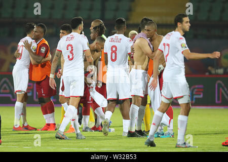 Kairo, Ägypten. 11. Juli, 2019. Tunesien Spieler feiern nach dem Finale der 2019 Afrika Cup von Quartal Nationen letzte Fußballspiel zwischen Madagaskar und Tunesien Al-Salam Stadion Pfeifen. Credit: gehad Hamdy/dpa/Alamy leben Nachrichten Stockfoto