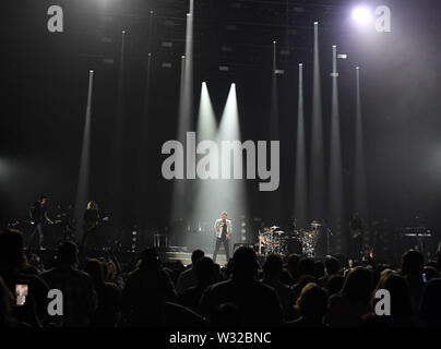 Juli 10, 2019 - Norfolk, Virginia, USA - LIONEL RICHIE eine wahre Legende mit über 90 Millionen verkauften Alben, 4 Grammys und einen Haufen andere Auszeichnungen hält durch die ständige Mitte an der Old Dominion University in Norfolk, Virginia am 10. Juli 2019. - © Jeff Moore (Credit Bild: © Jeff Moore/ZUMA Draht) Stockfoto