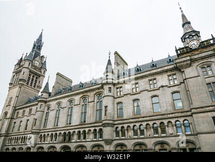 Granit, klassischen Stil von James Burn, Aberdeen Sheriff Court und Town House Tower, Castle Street, Aberdeen, Schottland, Großbritannien Stockfoto