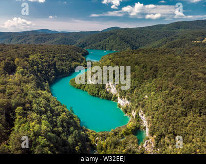 Mehrere Wasserfälle Eines der Erstaunlichsten Plitvicer Seen, Kroatien. Ein wirklich Jungfrau und wunderbaren Stück Natur. Stockfoto