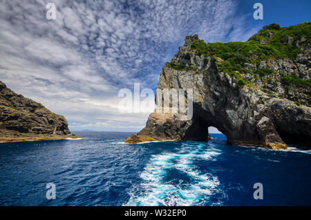 Loch im Felsen, Bucht der Inseln Stockfoto