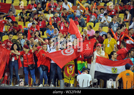 Kairo, Ägypten. 11. Juli, 2019. Unterstützt von Tunesien während des Spiels Madagaskar vs Tunesien. Insgesamt Afrika Cup der Nationen Ägypten 2019 an der Al Salam Stadion von Kairo. Foto: Chokri Mahjoub Credit: Chokri Mahjoub/ZUMA Draht/Alamy leben Nachrichten Stockfoto