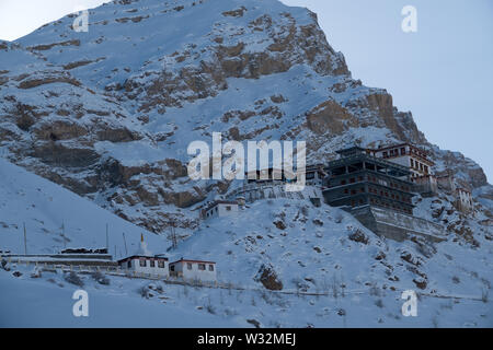 1000 Jahre alten Schlüssel Gompa ist der tibetisch-buddhistischen Kloster auf einem Hügel in einer Höhe von 4166 Meter über dem Meeresspiegel, in der spiti Stockfoto