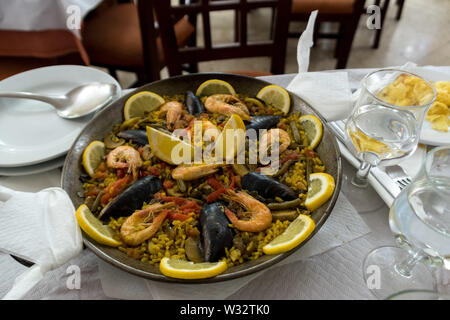 Eine spanische Paella Reis Abendessen Stockfoto