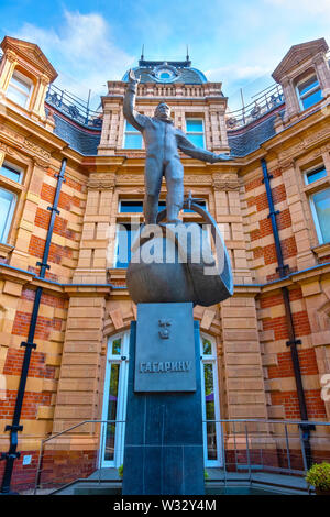 London, UK, 21. Mai 2018: London, UK - 14. Mai 2018: Die Statue von Juri Gagarin der erste Mensch zu einer Reise in den Weltraum am Royal Observatory, Grün Stockfoto