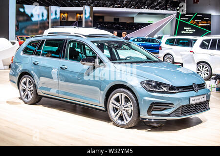 Genf, März 2019 Volkswagen VW Golf Variant R-Line MK7 MQB 7 gen Combi, Genfer Autosalon, Kombi produziert von Volkswagen Stockfoto