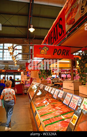 Blick auf die berühmten St. Lawrence Markt in der Innenstadt von Toronto Stockfoto