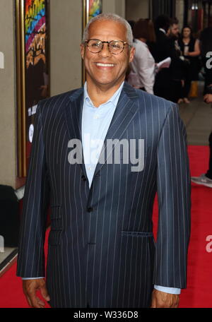 London, Großbritannien. 11. Juli, 2019. Gary Wilmot besucht die Joseph und das erstaunliche Technicolor Dreamcoat drücken Sie die Nacht im London Palladium Credit: SOPA Images Limited/Alamy leben Nachrichten Stockfoto